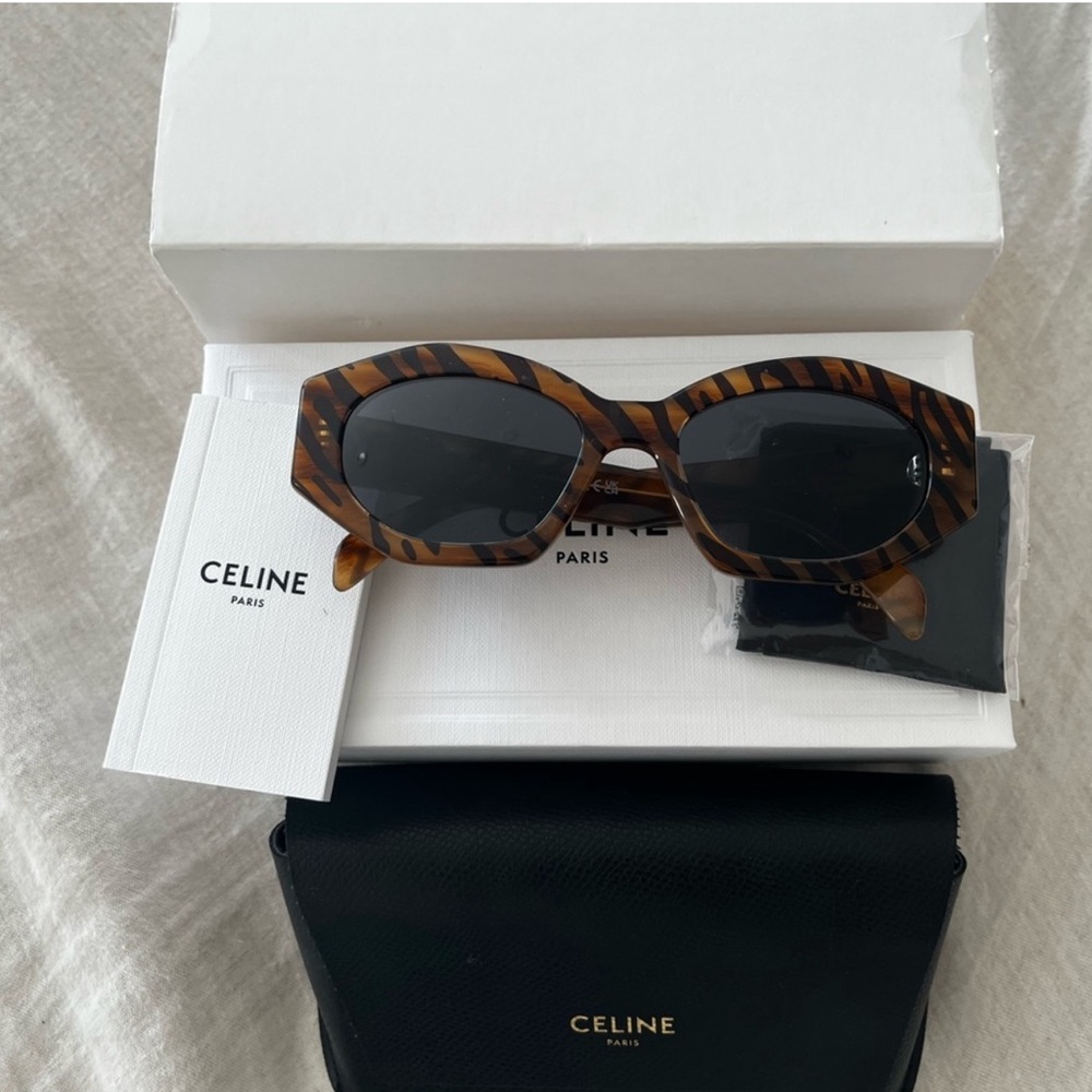 24HR SALE!!! Rare pattern limited edition New Celine sunglasses with black case